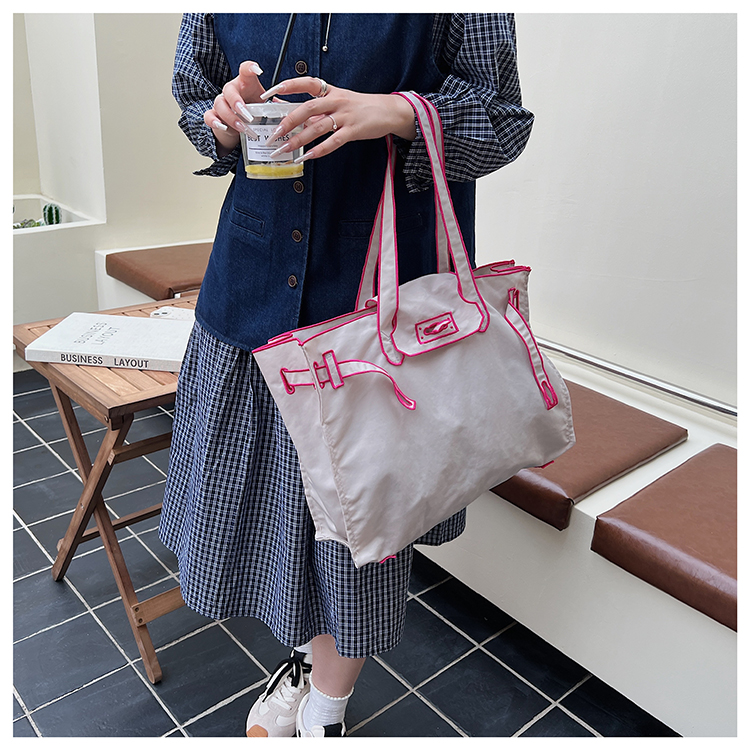 面白いデザインの軽量ナイロンショルダーバッグ、大容量トートバ - Canvas Tote Designer のレビューと価格