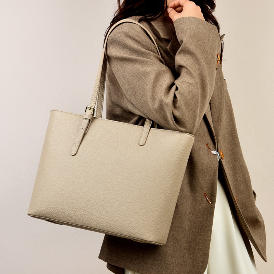 ソリッドカラーの女性のショルダーバッグソフトレザーハンドバッ - Luxury Tote Bags With Zipper のレビューと価格
