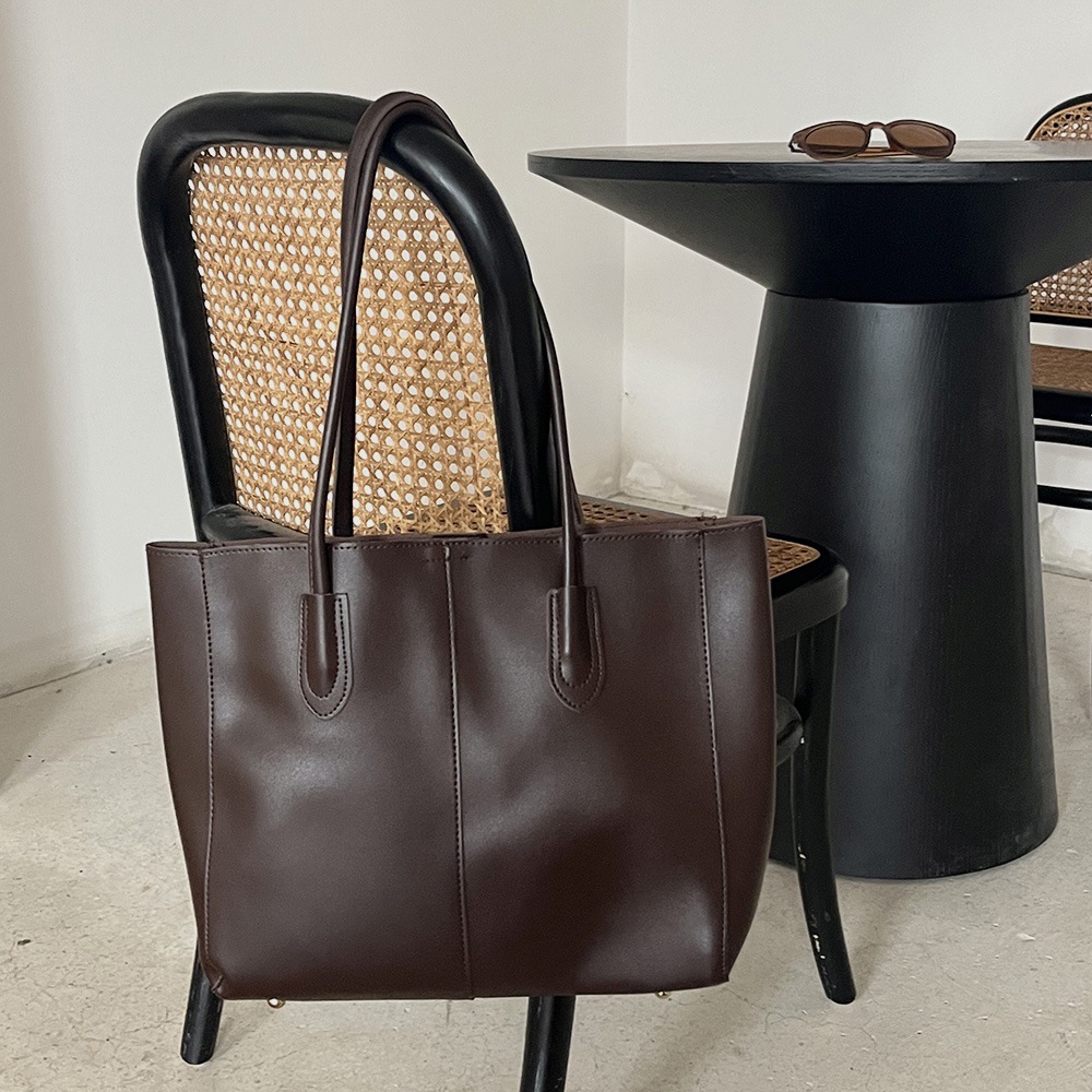 女性のための革のトートバッグ,良質,シンプル,大容量,正方形 - Luxury Bags Made のレビューと価格