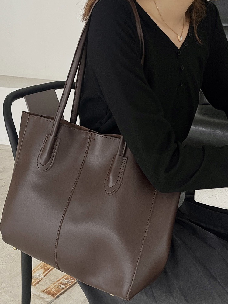 女性のための革のトートバッグ,良質,シンプル,大容量,正方形 - Luxury Bags Made のレビューと価格